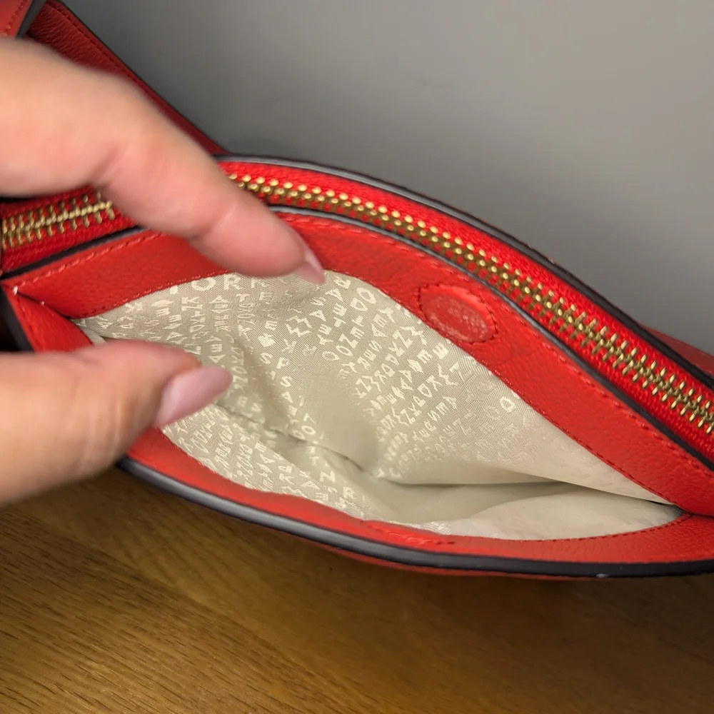 🛍️PRICE DROP🛍️ Kate Spade Larchmont Avenue Logo Tory Crossbody - Red - EUC - Picture 11 of 13